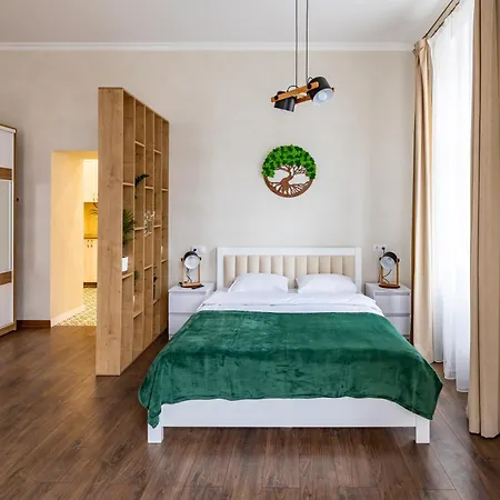 Leontovycha 1905 Appartamento